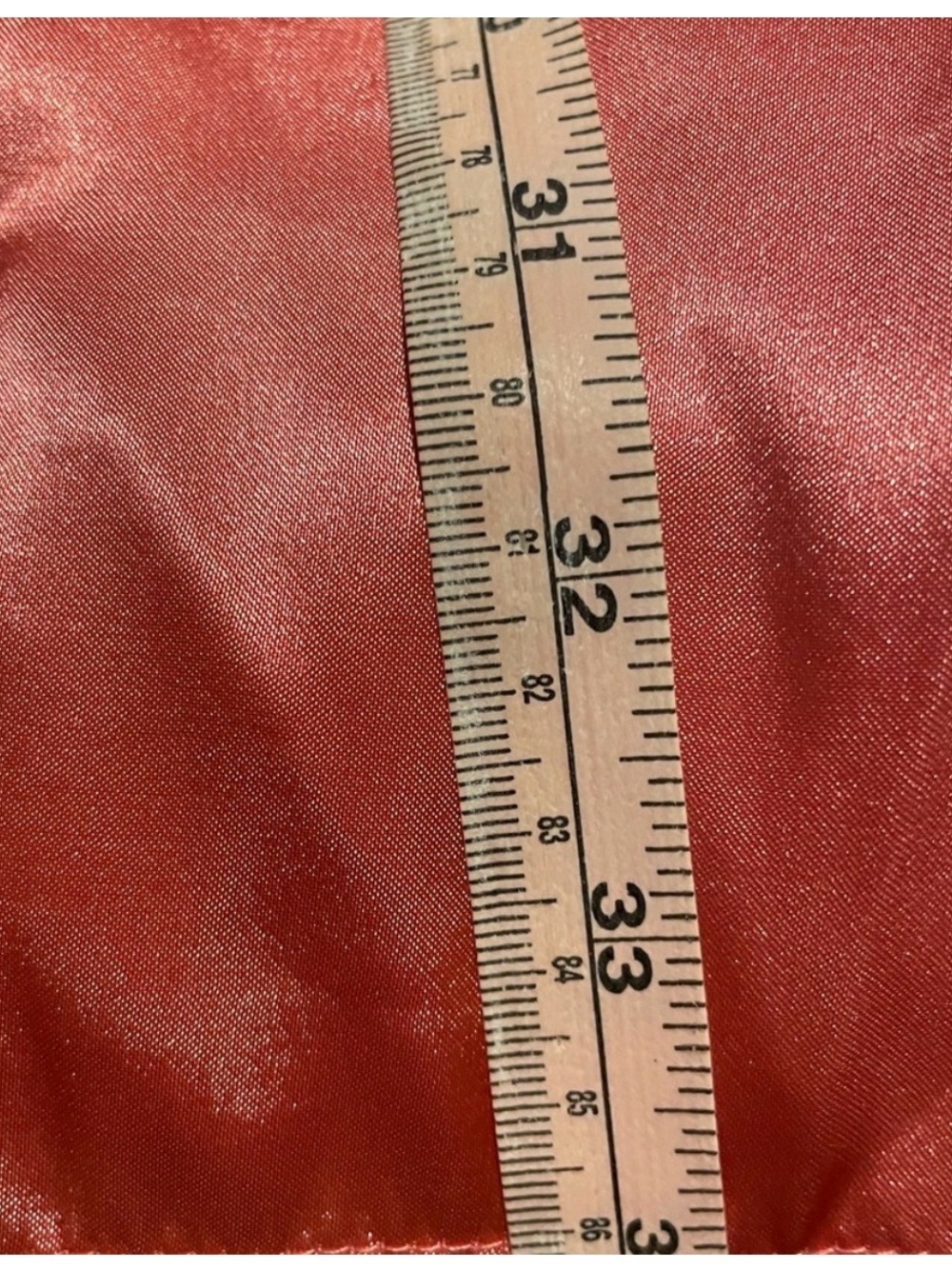 Vintage 90's Secret Treasures
Satin Sleep shirt in Vibrant coral color - Picture 10 of 10